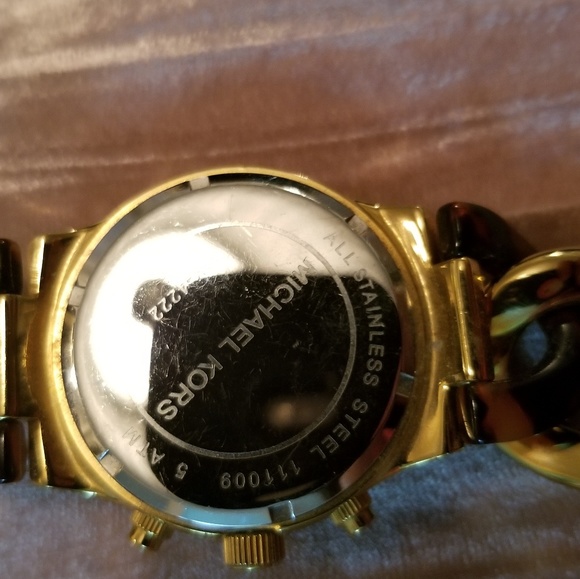 Gold Michael Kors Watch - Picture 2 of 2